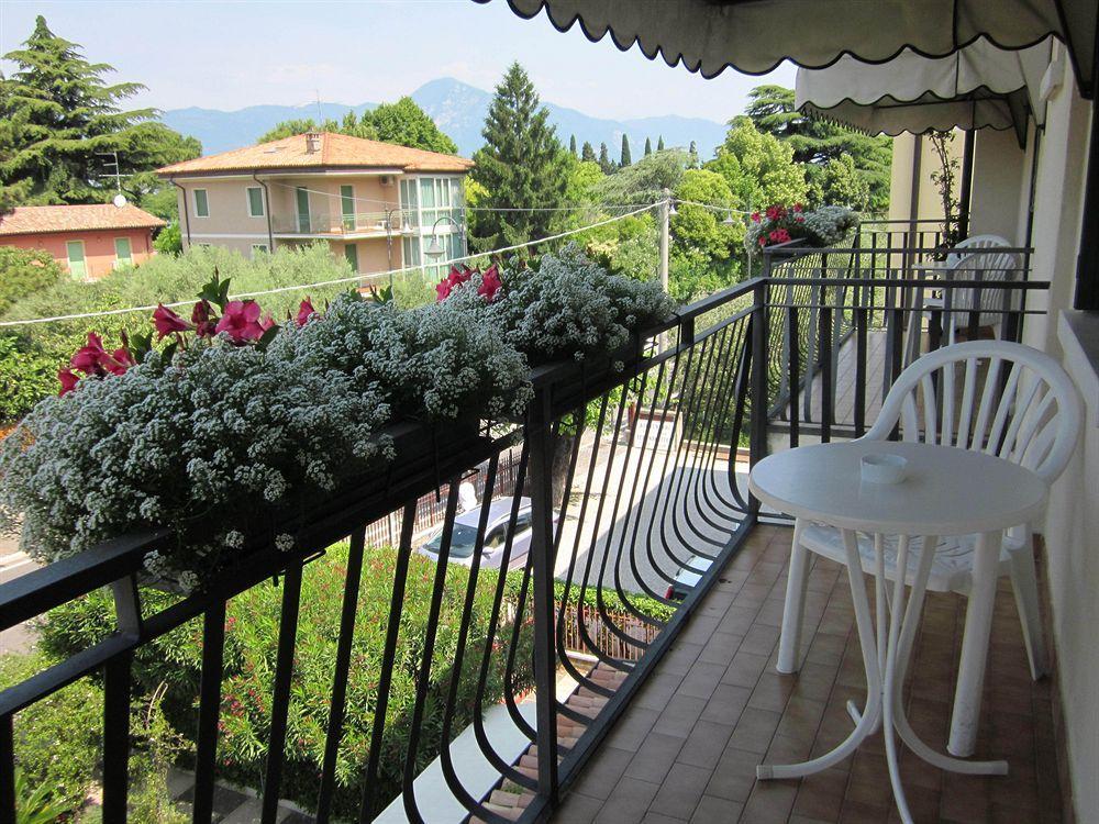 Hotel Marina Torri Del Benaco Zewnętrze zdjęcie