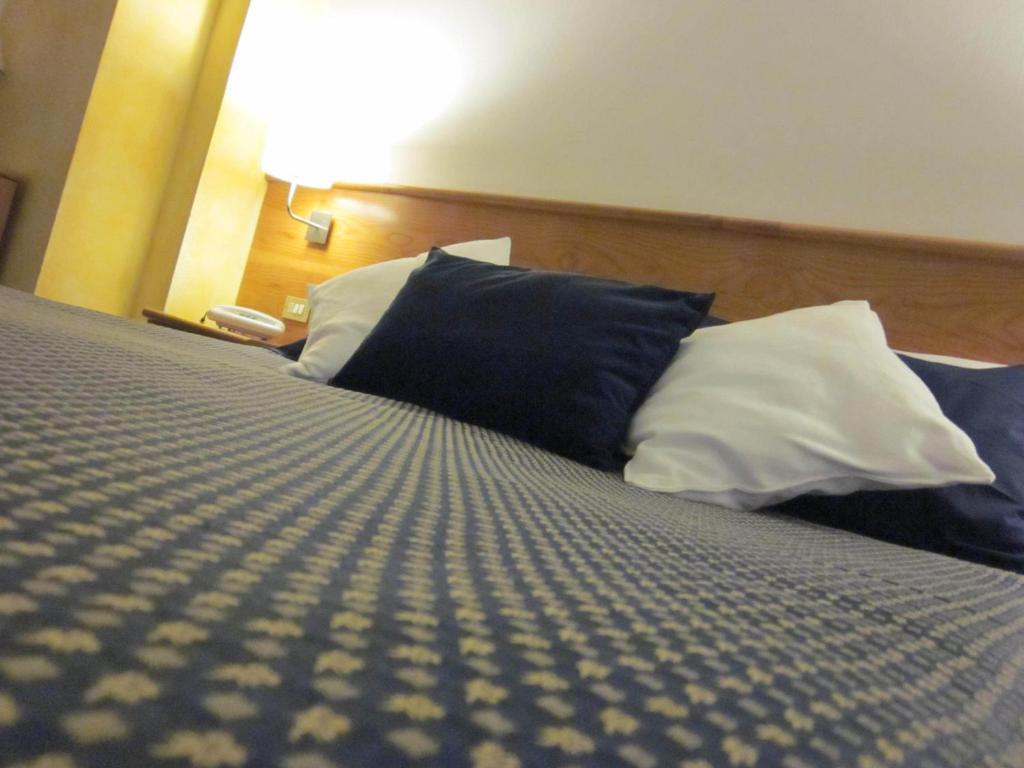 Hotel Marina Torri Del Benaco Pokój zdjęcie